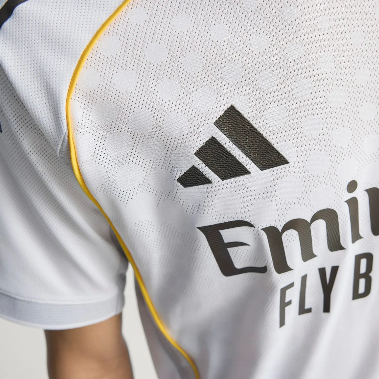 Camiseta Authentic Hombre Primera Equipación Blanca 25/26 - Image 4